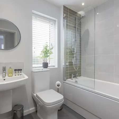 Host & - Oyster * ウィットビー